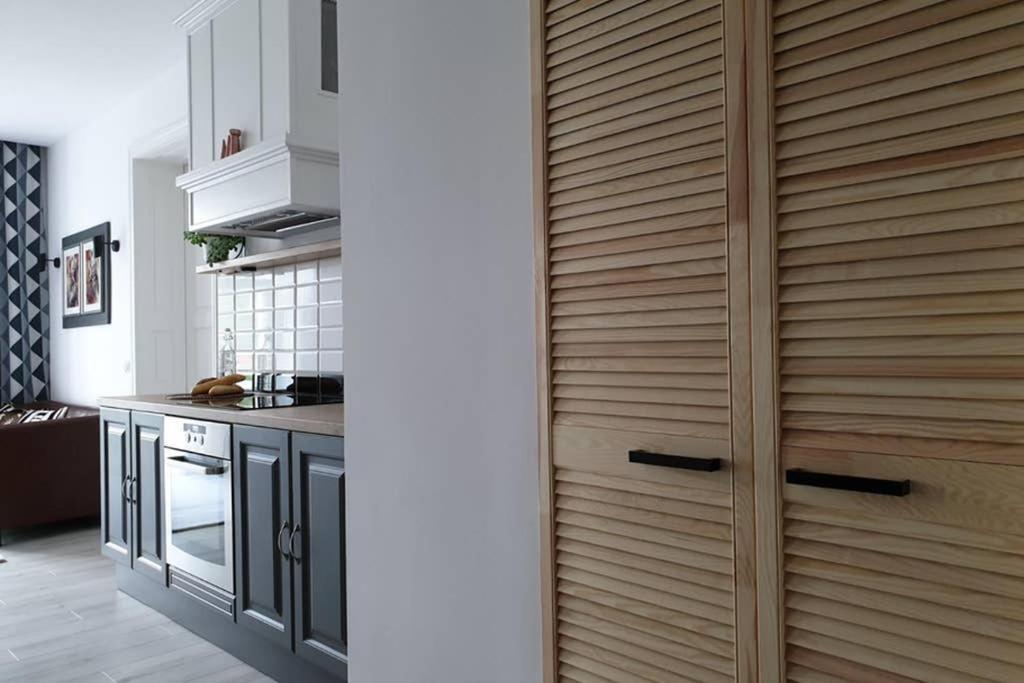 Apartament W Kamienicy Przy Plantach Kalisz  Luaran gambar